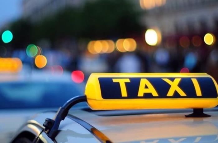 “Taksi sürücüləri adi sürücülərdən mütləq fərqlənməlidir” — Deputat